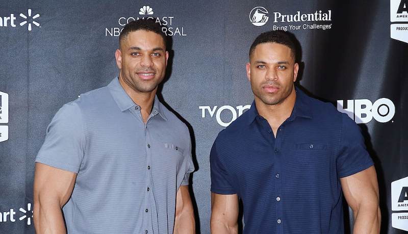 Hodgetwins' Parents, Mother Christine Hodge, Siblings