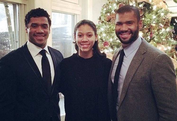 Russell Wilson with his siblings