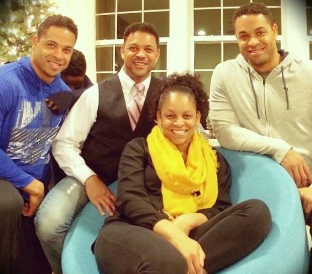 Hodgetwins with their brother and sister