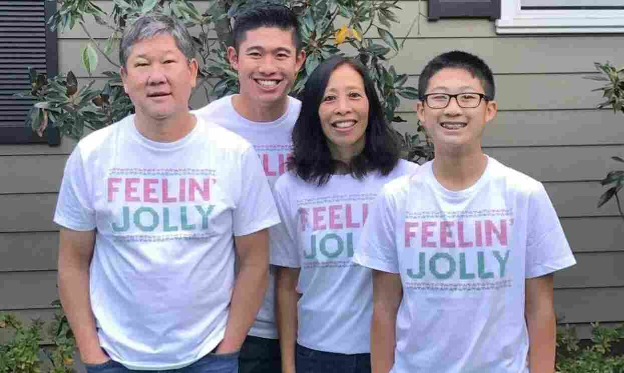 Image of Collin Morikawa with his brother and parents, Debbie and Blaine Morikawa