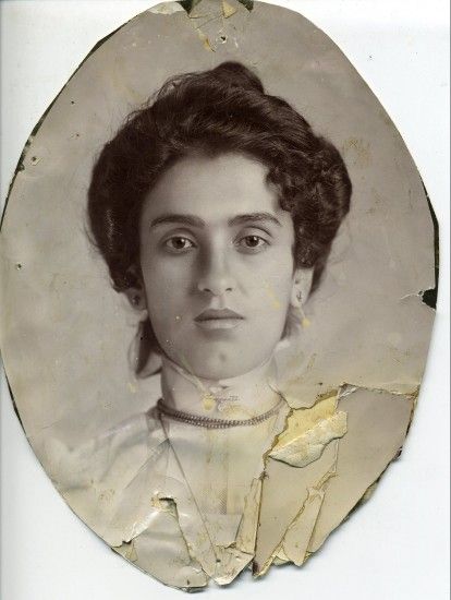 Image of Frida Khalo's mother, Matilde Caldero y Gonzales