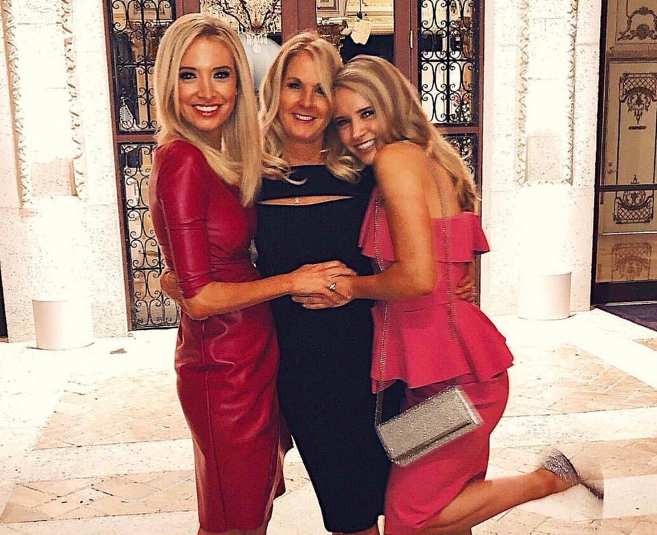 Kayleigh McEnany looking hot with her mother and sister 