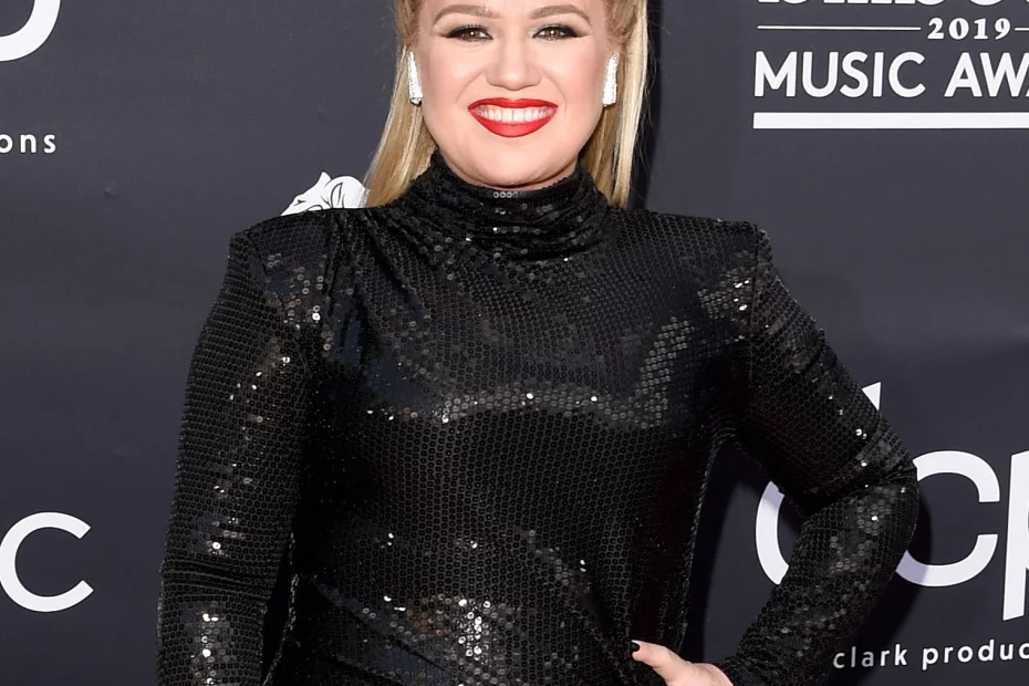 Image of Kelly Clarkson a American Singer and Song writer
