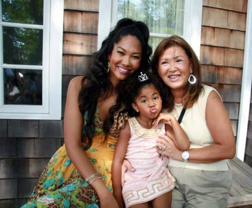 Image of Kimora Lee Simmons with her daughter and mother, Joanne “Kyoko” Perkins