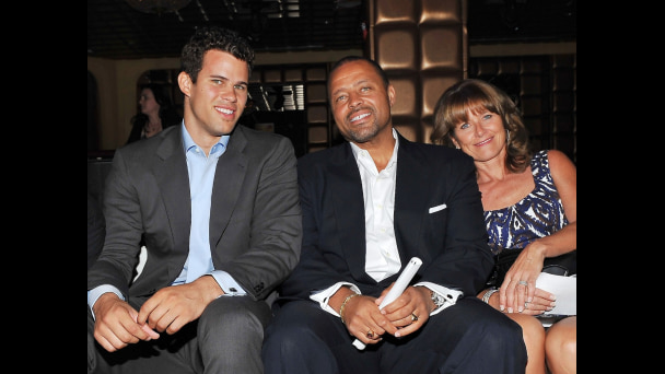 Kris Humphries and his parents