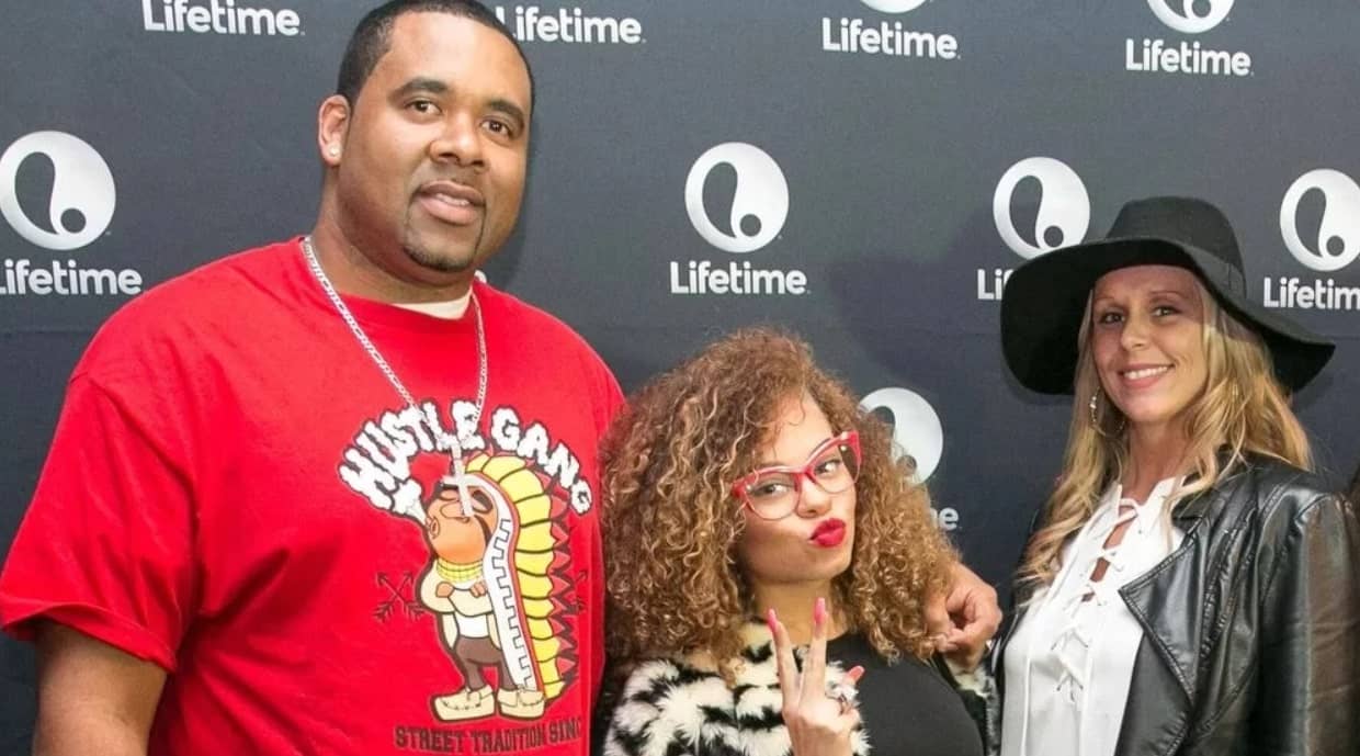 Image of Mulatto with her parents, Misti Pitt and Shayne Stevens