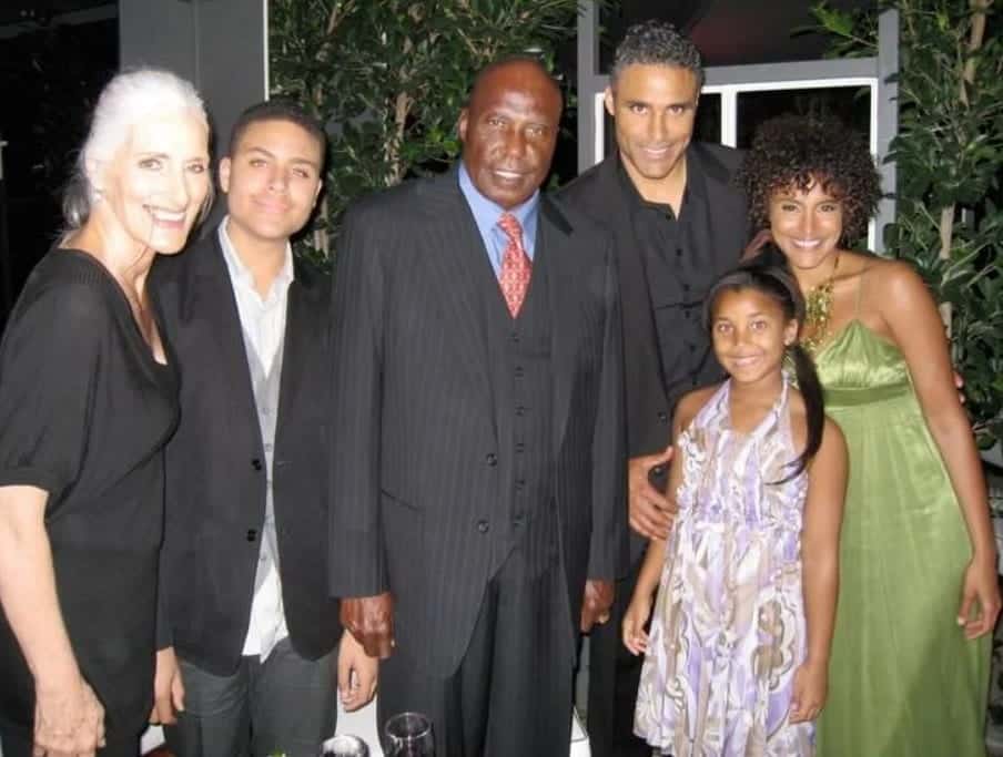 Image of Rick Fox with his family