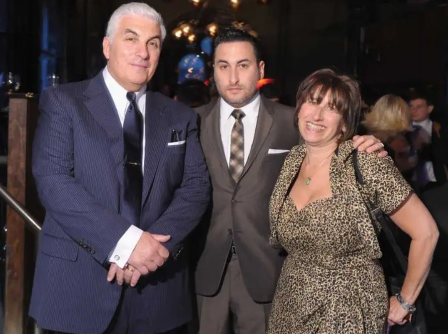Image of Amy Winehouse's parents and brother, Alex Winehouse