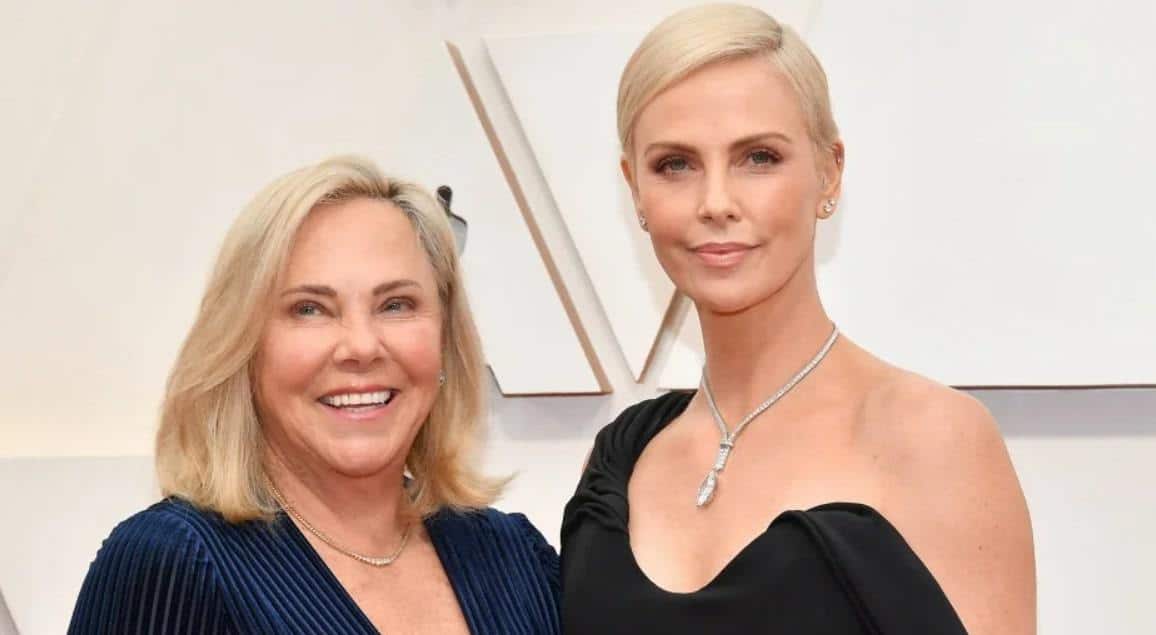 Image of Charlize Theron with her mother, Image of Charlize Thernon with her mother, Gerda Maritz