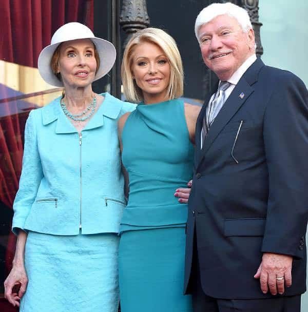 Image of Kelly Ripa with her parents, Esther and Joseph Ripa